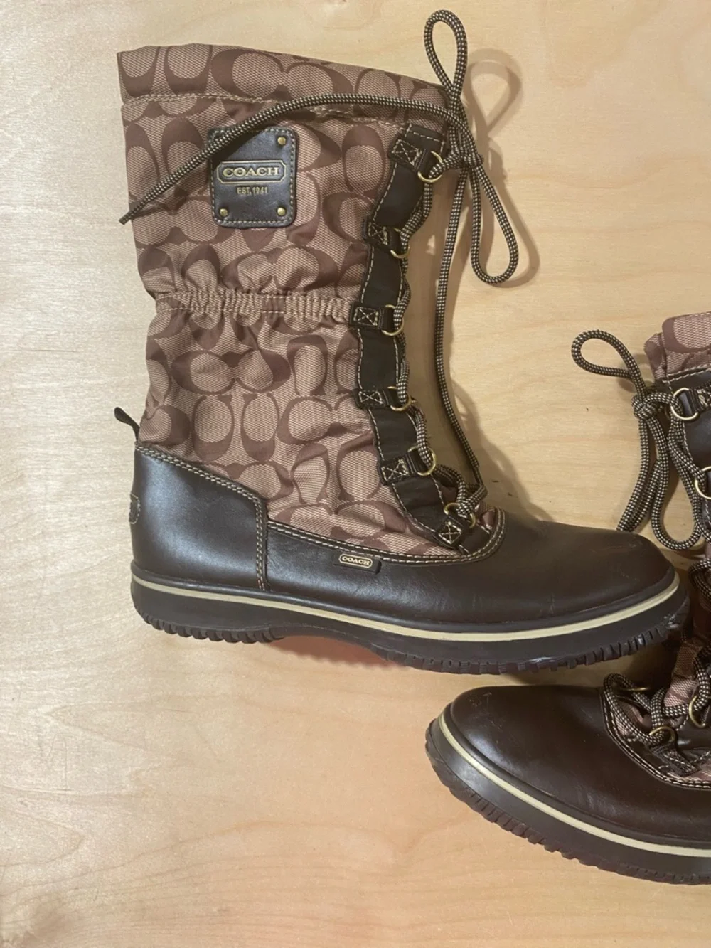 Coach Brown Signature Logo Lace-Up Winter Boots 8B (RD)